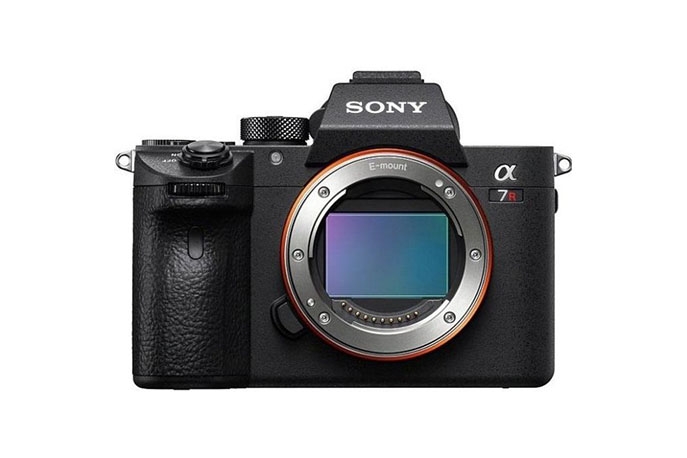 Купить Sony Alpha A7R IV body