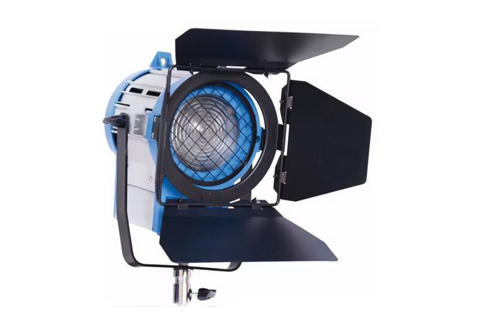 Купить Прожектор вольфрамовый с линзой Френеля 300W