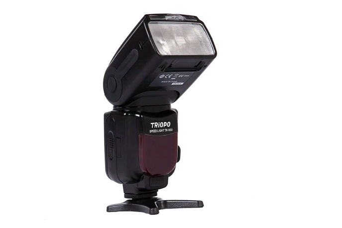 Купить Вспышка Triopo SpeedLight TR-950 универсальная (БУ)