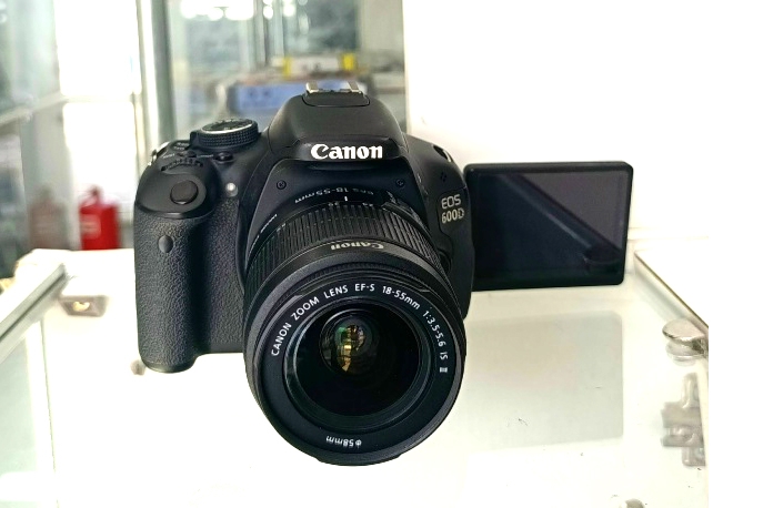 Купить Canon EOS 600D kit 18-55mm II (БУ)