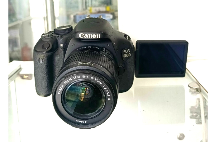 Купить Canon EOS 600D kit 18-55mm III (БУ)
